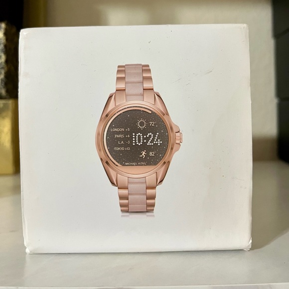 NWT Michael Kors Access Bradshaw Smartwatch - Picture 11 of 14